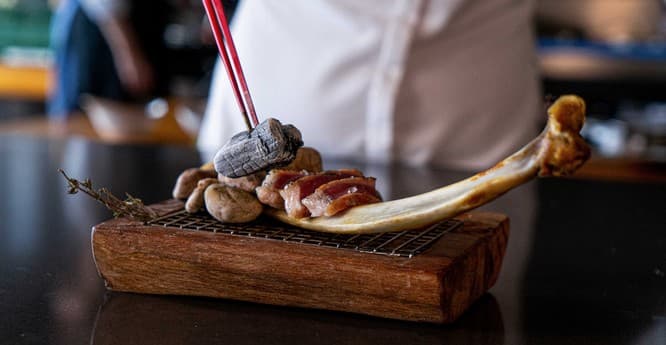 Proceso de afinado artesanal — Chuleta Supernatural Joselito